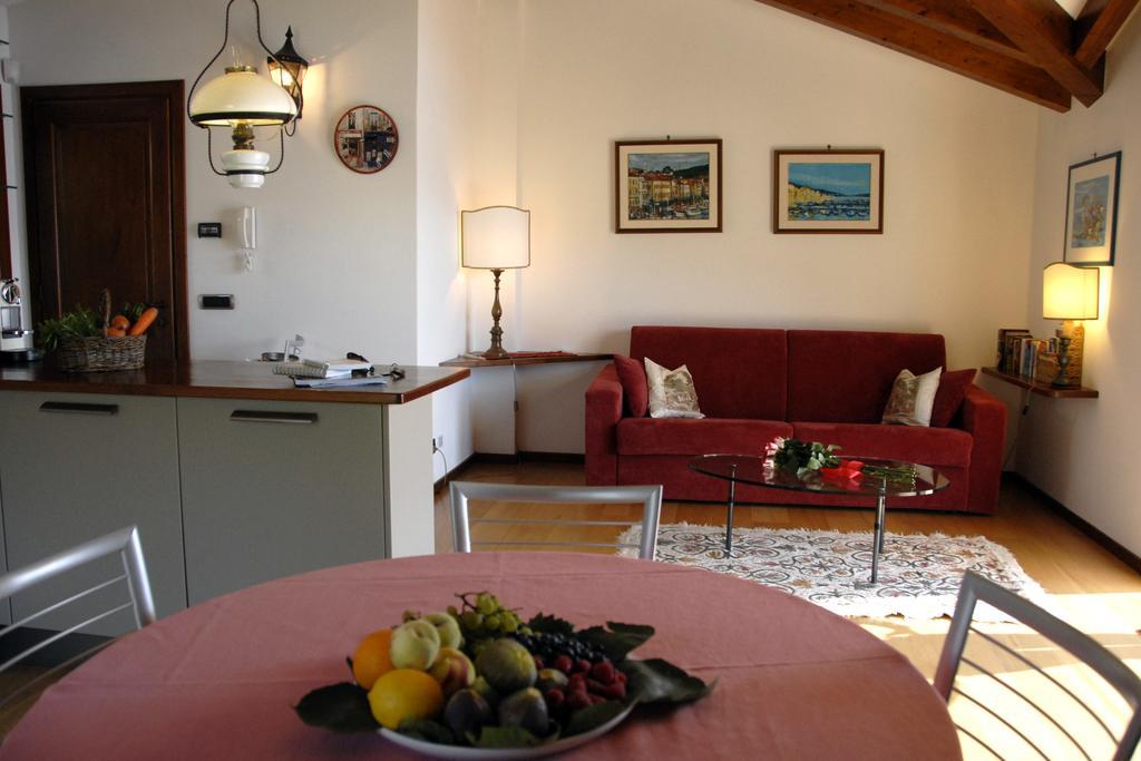 Alveluu Ristorante E Suites Tremezzo Bilik gambar