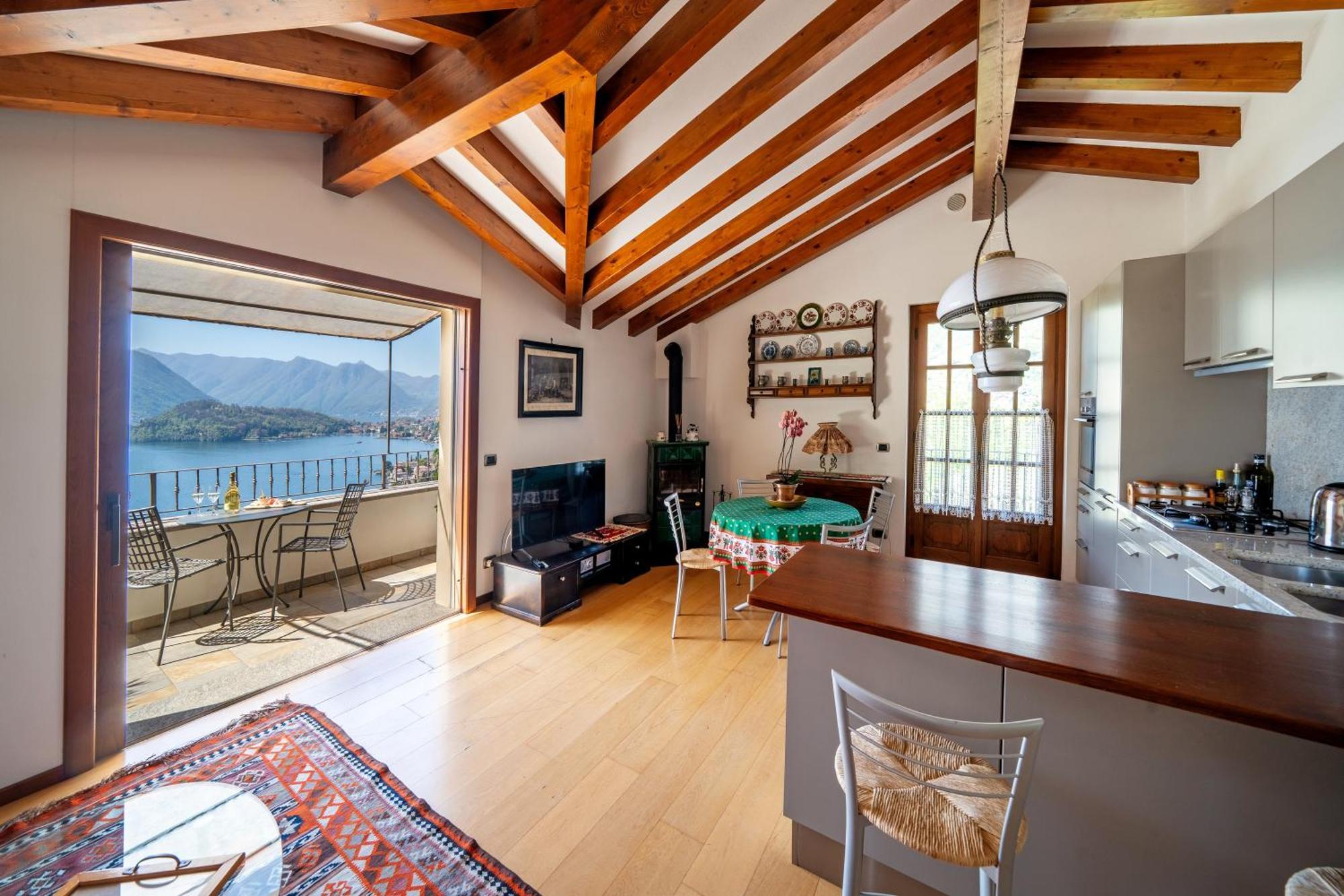 Alveluu Ristorante E Suites Tremezzo Luaran gambar