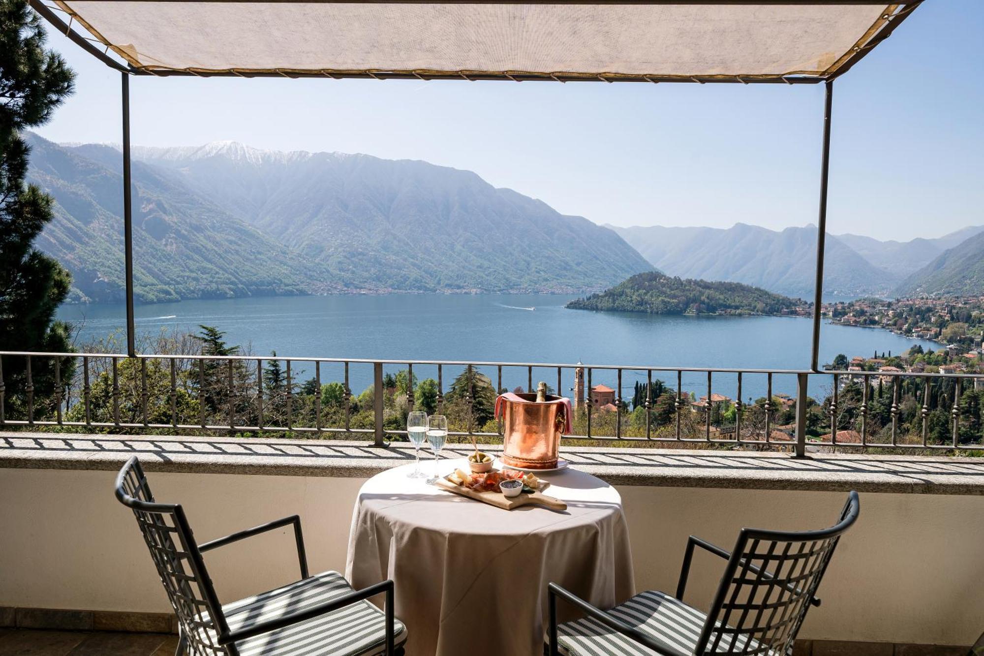 Alveluu Ristorante E Suites Tremezzo Luaran gambar