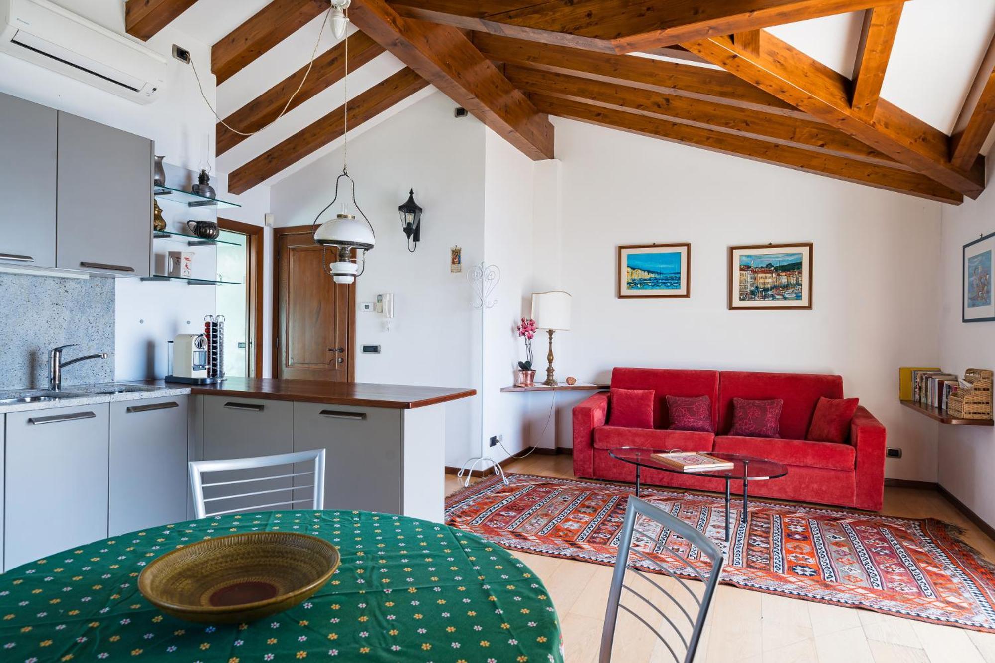 Alveluu Ristorante E Suites Tremezzo Luaran gambar